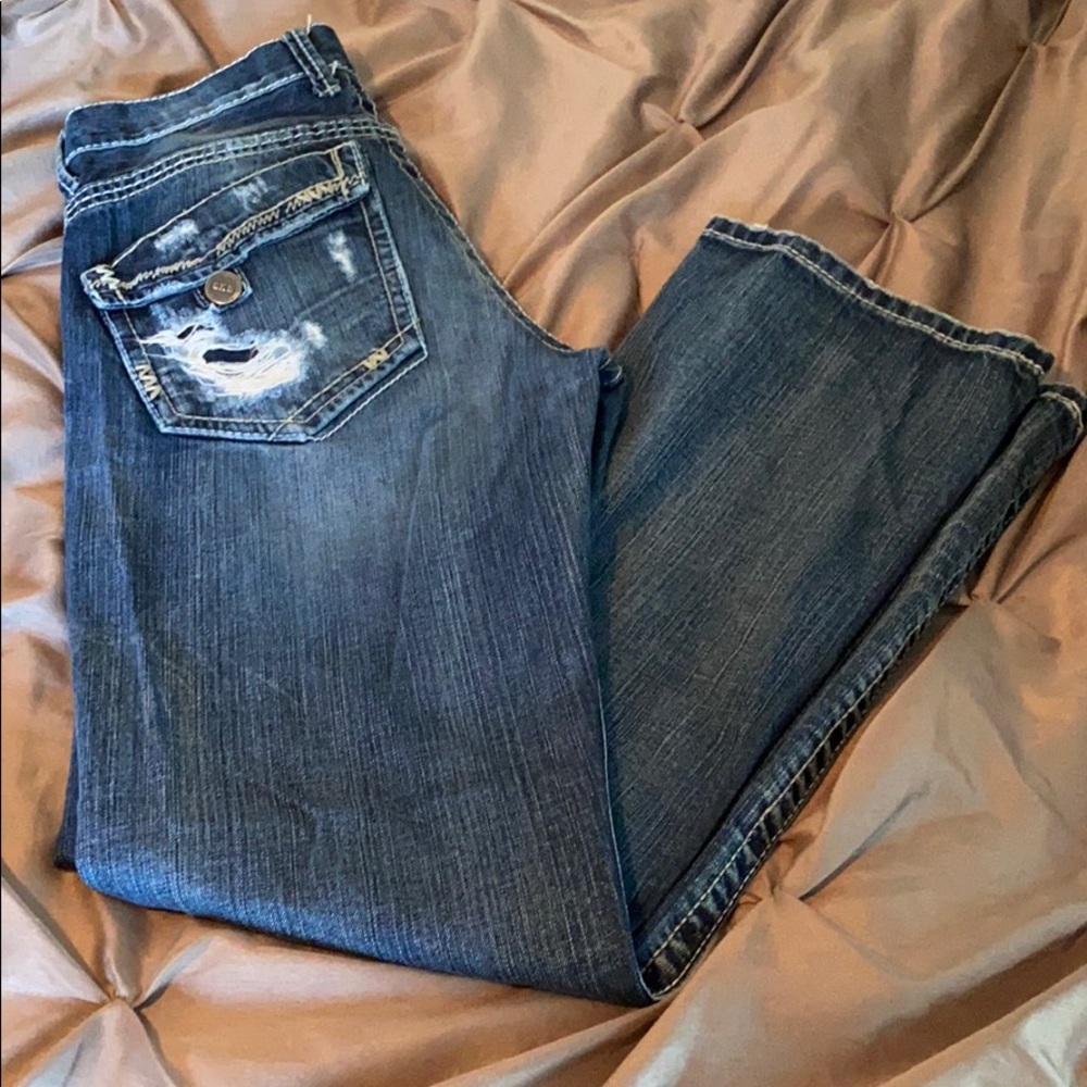 Men’s Buckle Jeans - Picture 3 of 3